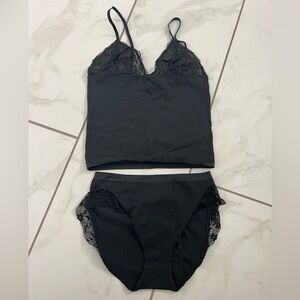 Cozy knot cami shortie set size Medium. Victoria Secret. Black.
